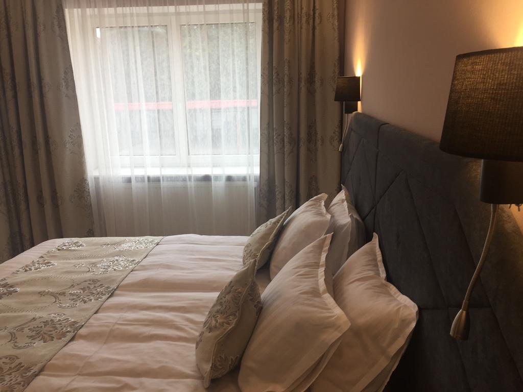 Kiem Premium Apartments Brasov Luaran gambar