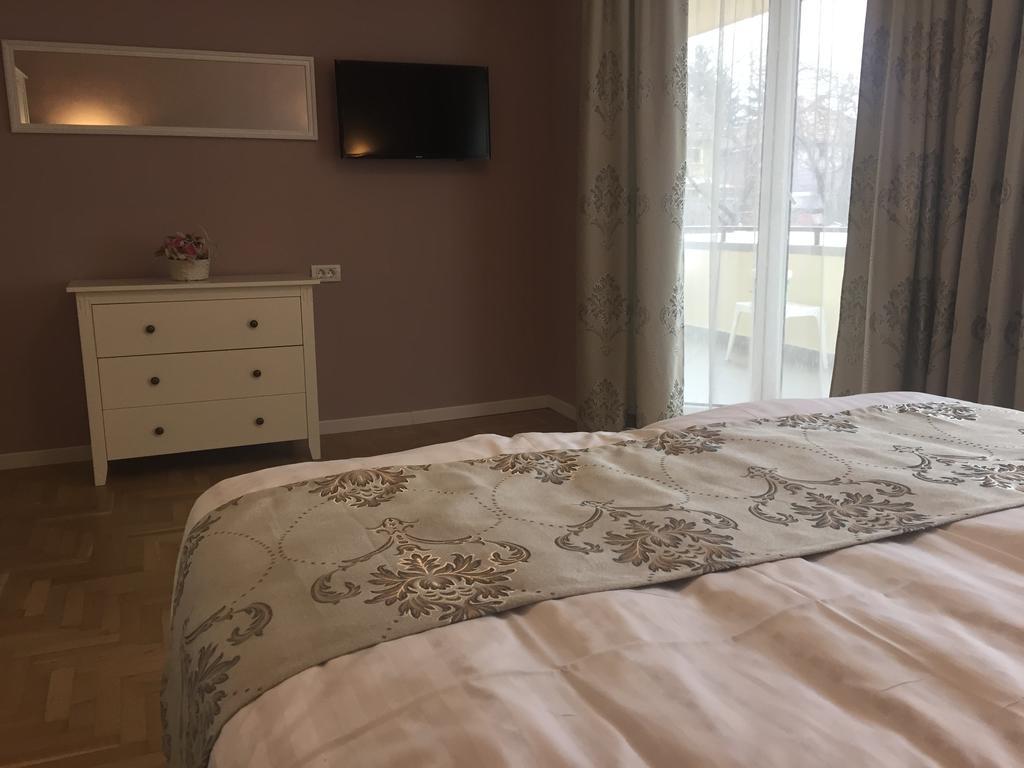 Kiem Premium Apartments Brasov Luaran gambar