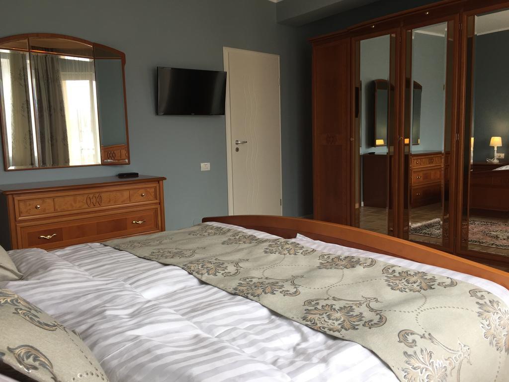 Kiem Premium Apartments Brasov Luaran gambar