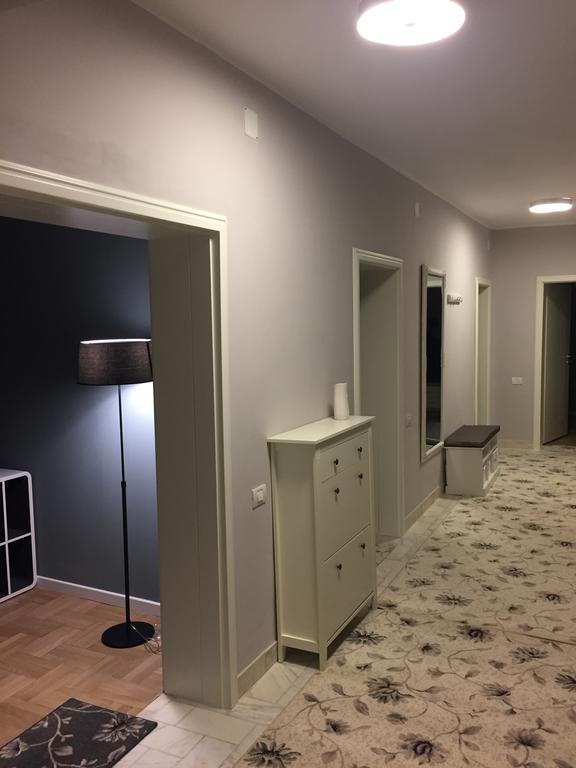 Kiem Premium Apartments Brasov Luaran gambar