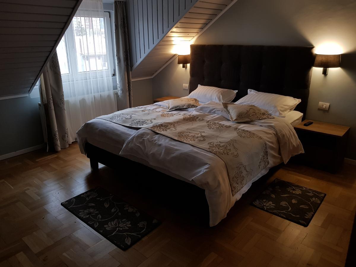 Kiem Premium Apartments Brasov Luaran gambar