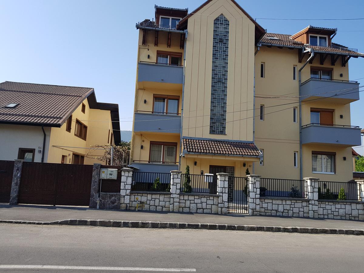Kiem Premium Apartments Brasov Luaran gambar